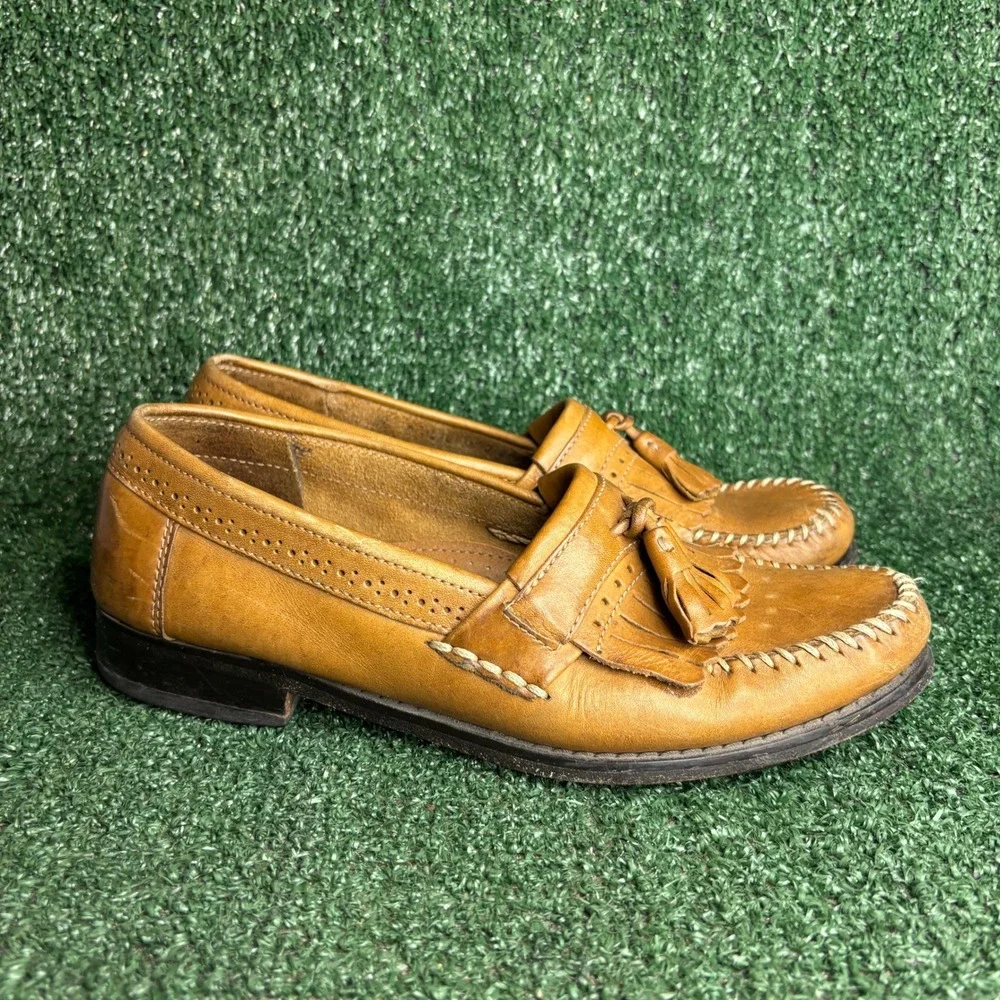 G.H. Bass Jeremy Kiltie Tassel Loafer Leather Brogue Preppy Flat Tan Mens Sz 8.5